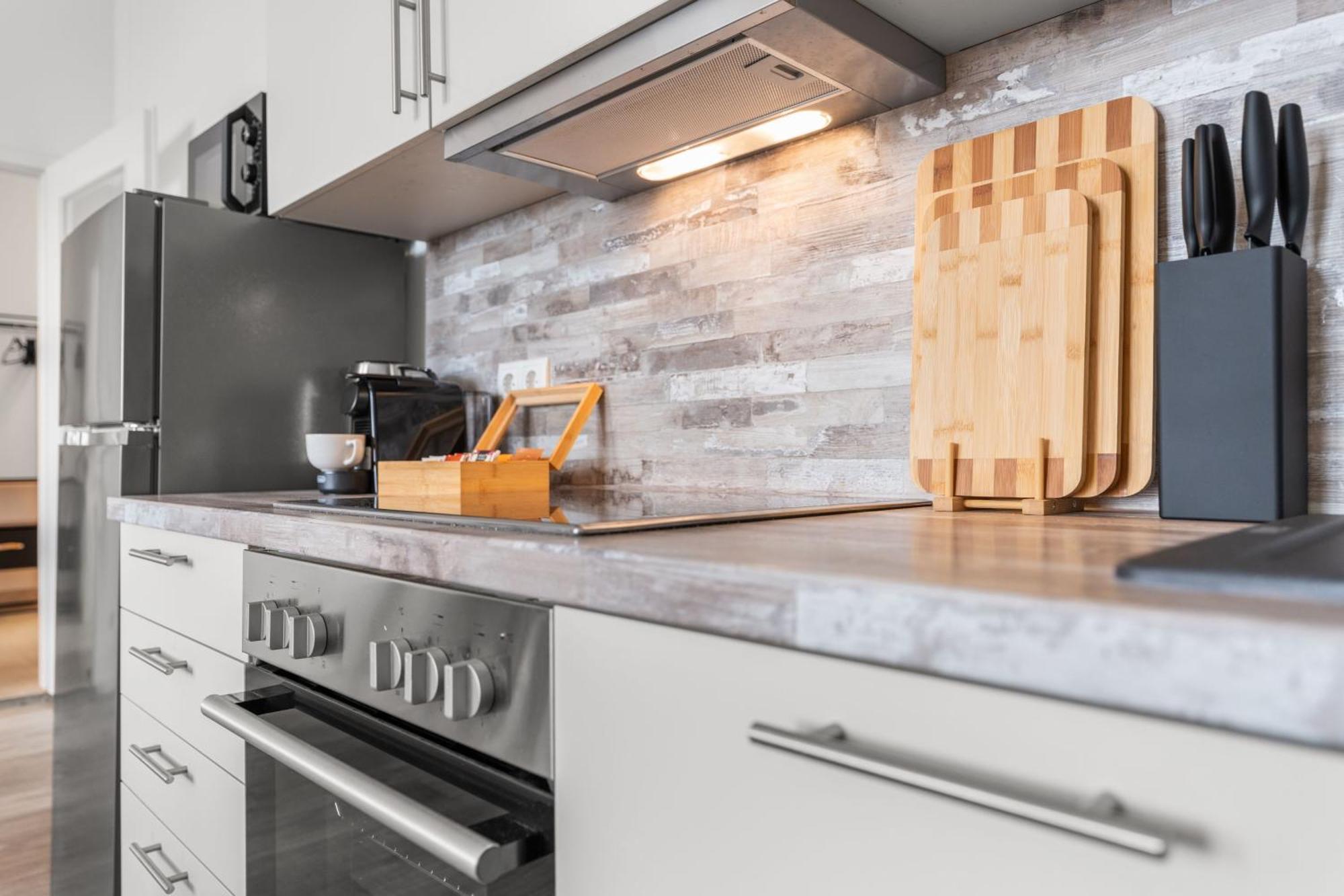 Apartamento Mint Ueber Der Stadt Parken Kueche Wifi *